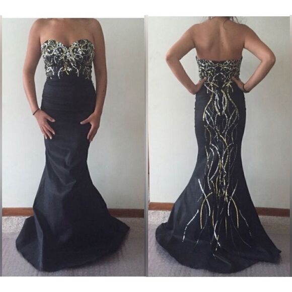 Jumps Apparel Strapless Black gown with silver and gold sequins Size 5/6 - Picture 1 of 11